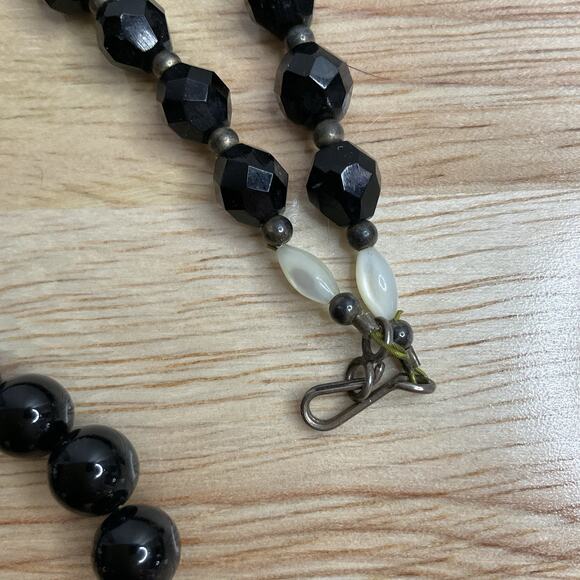 Vintage Necklace Natural Mother of pearl / black onyx / Sterling 24" Estate - Picture 11 of 11